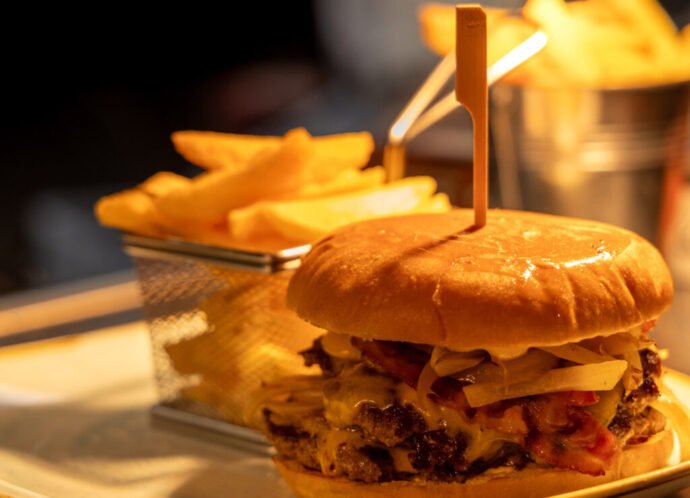 burger & chips burger & chips